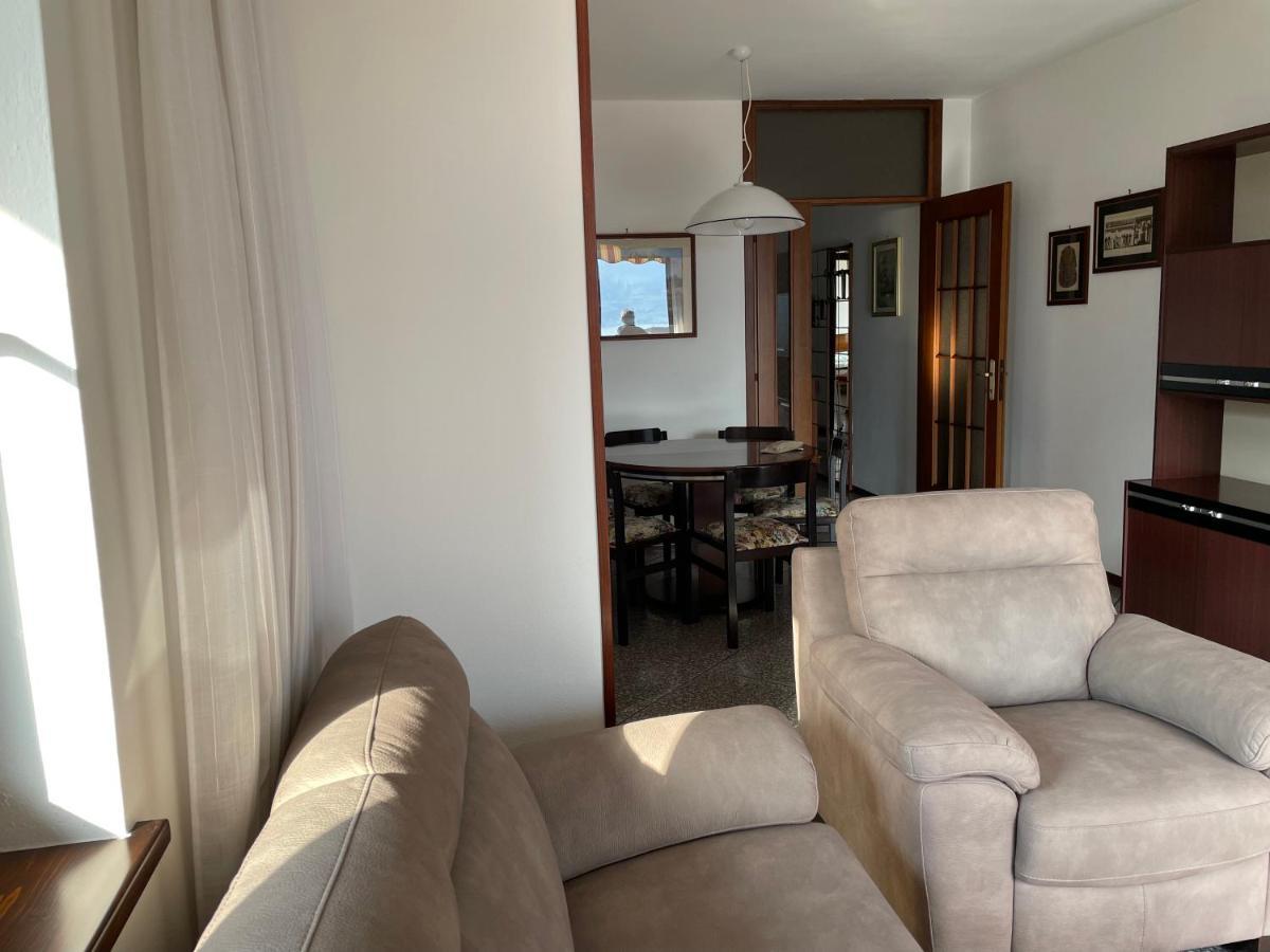 La Casa Sul Sasso In Town Serviced Accommodations Dervio Exterior foto