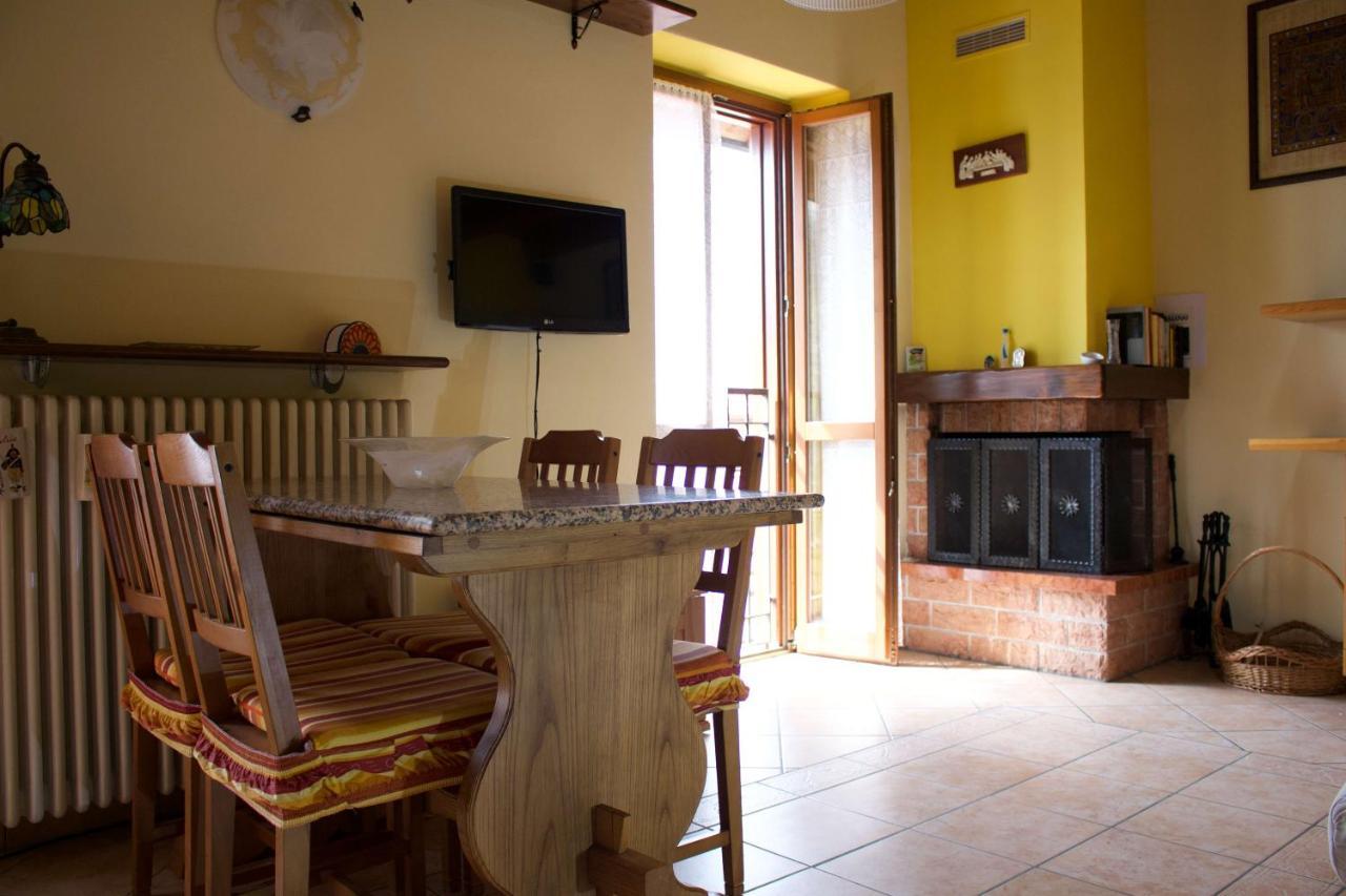 La Casa Sul Sasso In Town Serviced Accommodations Dervio Exterior foto