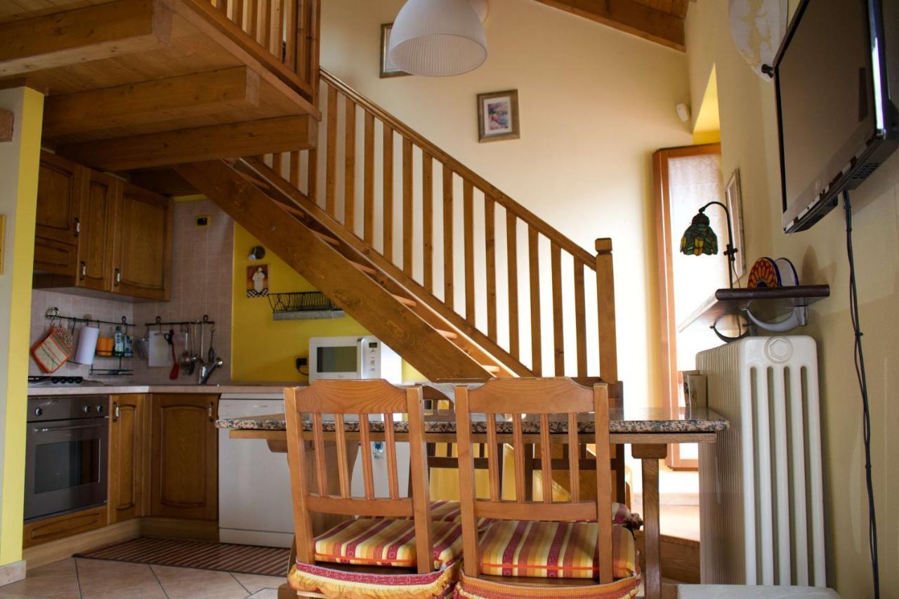 La Casa Sul Sasso In Town Serviced Accommodations Dervio Exterior foto