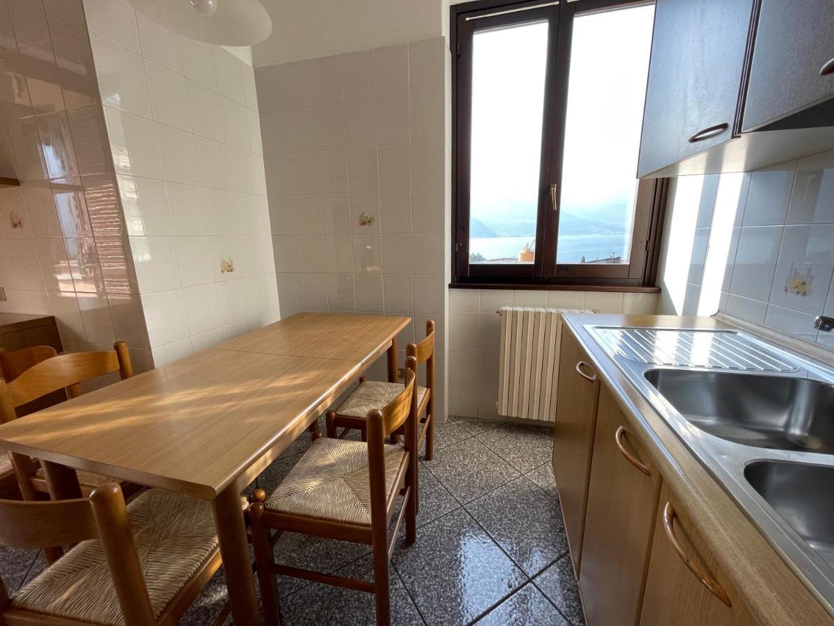 La Casa Sul Sasso In Town Serviced Accommodations Dervio Exterior foto